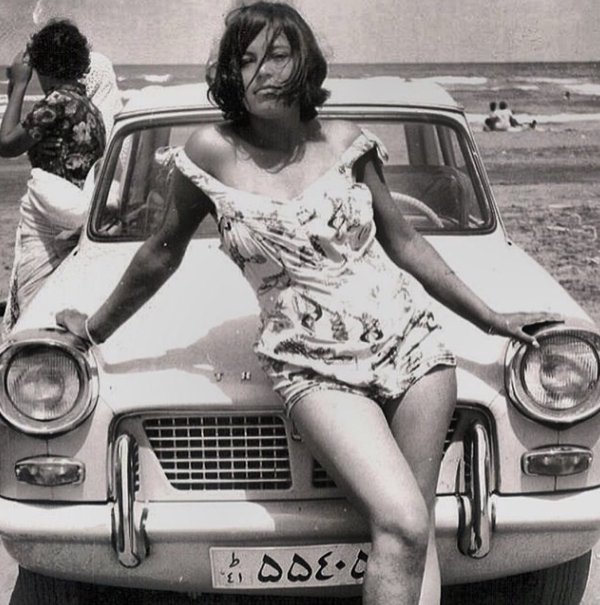 Nekoč so ženske lahko na plaži oblačile kopalke. Osebna svoboda je bila v 60-ih letih prejšnjega stoletja primerljiva zahodni (foto: Twitter).