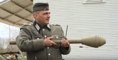 Netrzajni top Panzerfaust (Foto: Youtube)