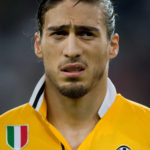 Italijanski prvoligaš  Juventus je zaradi neprimernega obnašanja  suspendiral Martina Ceceresa. 1