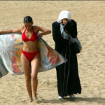 Od mini krila do zakritega telesa – pokrivanje žensk v islamu 1