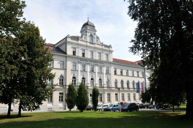 Kaj vse bodo slovenski levičarji naredili, da muslimanom preprečijo zasebno osnovno šolo?