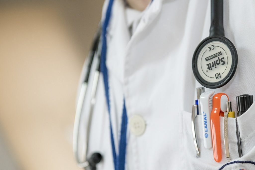 Nov primer katastrofalnega vodenja v kliničnem centru Ljubljana?