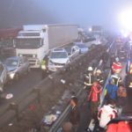 V grozljivi nesreči na primorski avtocesti udeleženih med 150 in 170 oseb 1