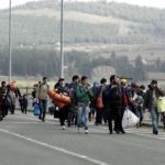 [Foto] Evropa pred katastrofo? Na mejah se že nabira tisoče migrantov 3