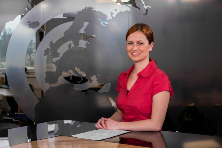 Razkrivamo: Kdo bosta prva gosta večerne pogovorne oddaje na Novi24TV?