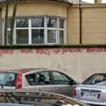Skrajneži s sovražnimi grafiti tudi nad frančiškane. Ali za napadi stoji študentska Iskra? 2