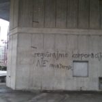 Skrajneži s sovražnimi grafiti tudi nad frančiškane. Ali za napadi stoji študentska Iskra? 3