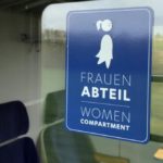 Nemčija uvaja na vlakih vagone za ženske. Javnost razdeljena 2