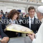 Peter Prevc na obisku pri papežu Benediktu 2