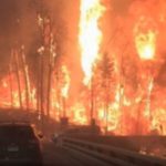 [Video] Peklenski požar na severu Kanade,  skoraj 100 tisoč evakuiranih 1