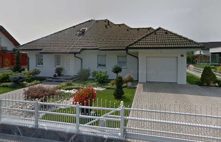 Hiša v Černelavcih pri Murski Soboti, kjer živi Lipič (foto: Google Earth)