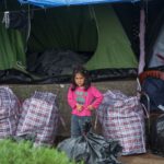 [Video] Policija je začela, daleč od oči javnosti, evakuirati migrantski kamp v Makedoniji 7