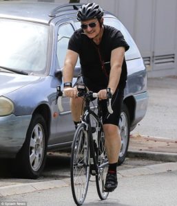 Med terorističnim napadom v Nici sta se nahajala tudi Bono in Stallone 8