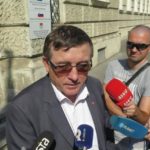 Bo Fištravec upošteval mnenje javnosti o odstopu? 1