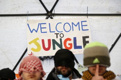 Rušenju, največjega migrantskega naselja "Jungla", ni konca 3