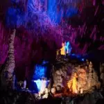 02-jaslice-v-postojnski-jami_iztok-medja__005