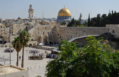 Je mogoč mir v krvaveči “Sveti deželi”?