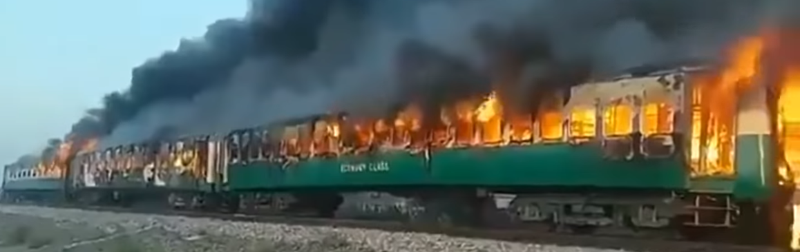Goreči pakistanski vlak (Foto: Youtube)