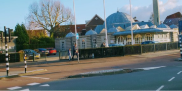 Modra mošeja v Amsterdamu (Foto: Twitter)