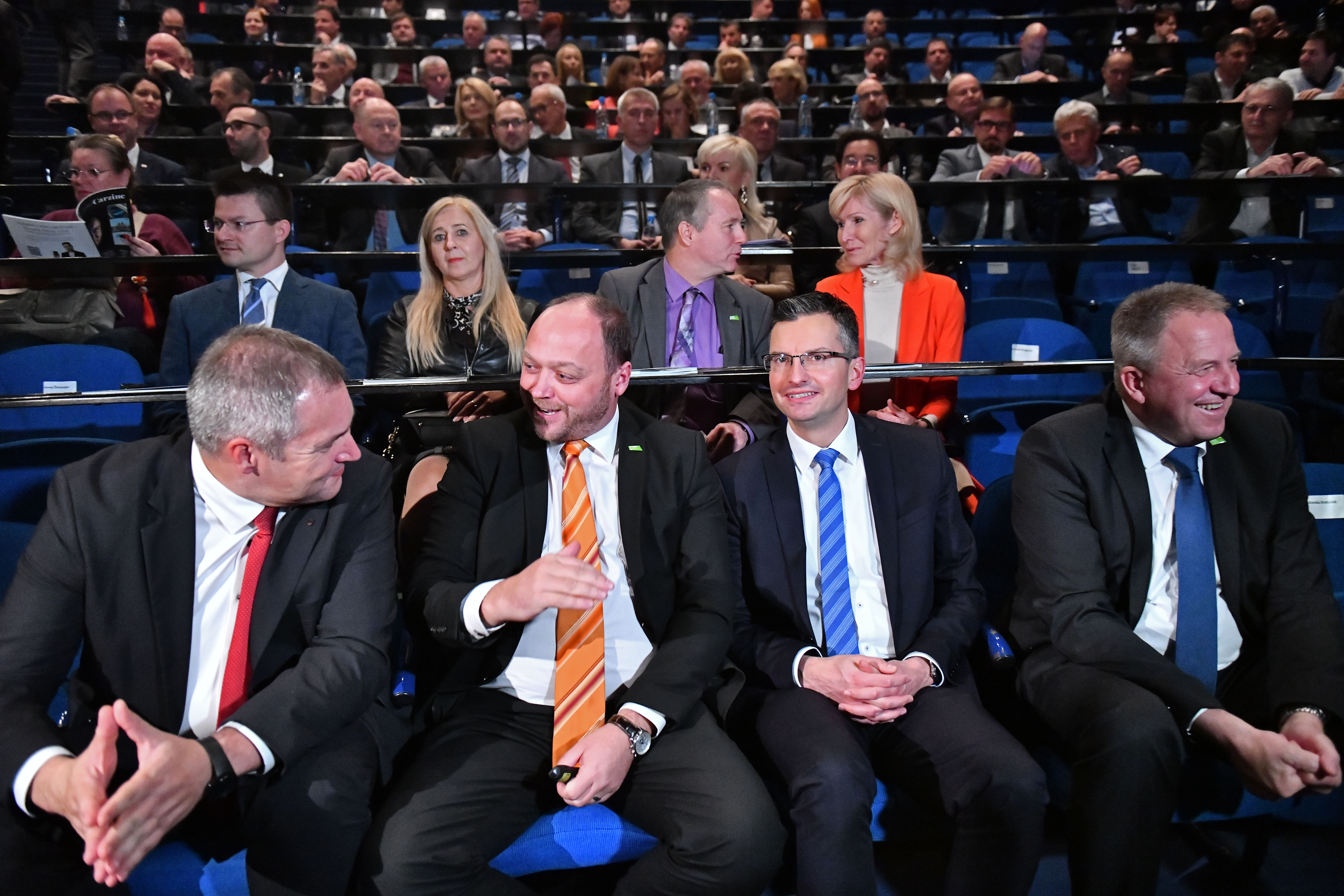 Premier Marjan Šarec še ima nekaj razlogov za smeh. (Foto: STA)