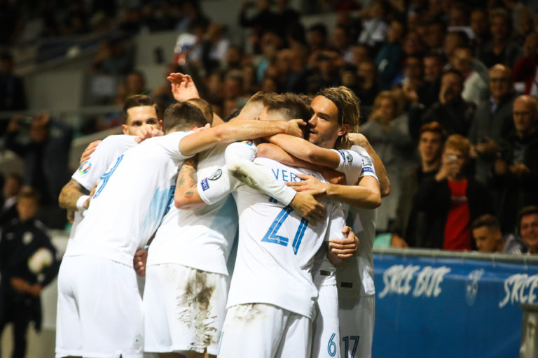 Nov polom RTV Slo, Planet TV in POP TV: V borbi za Euro 2020 in tekme slovenske nogometne reprezentance za SP 2022 zmagala majhna televizija Šport TV