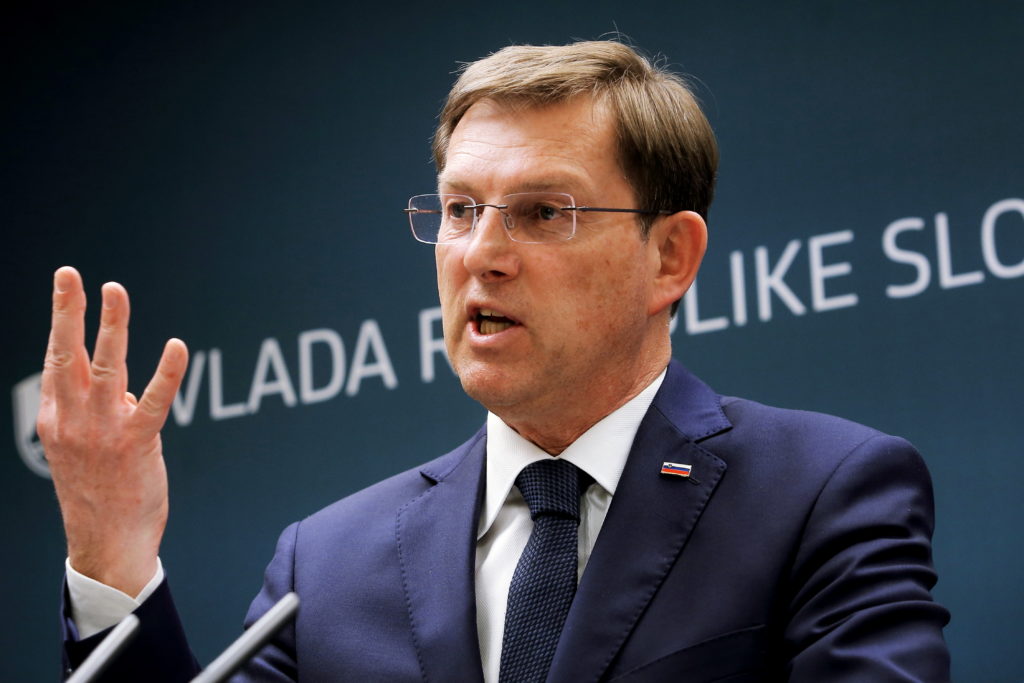 “Ej, Cerar, si zadnji, ki lahko pametuješ. Kje si bil zadnje štiri leta?”