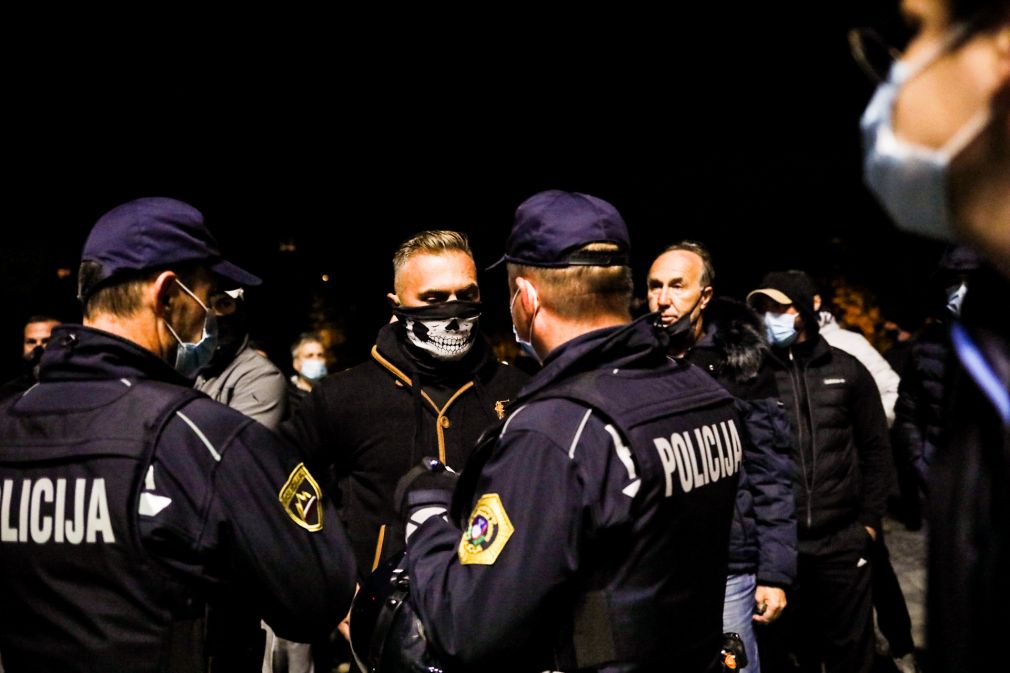 protest-policija.jpg