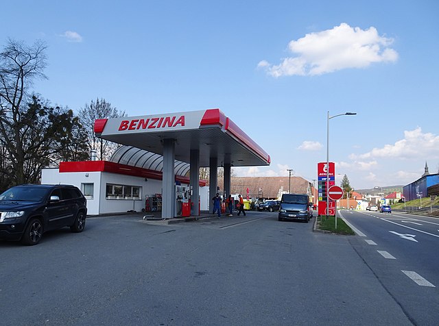 Češka bo omejila cene goriv