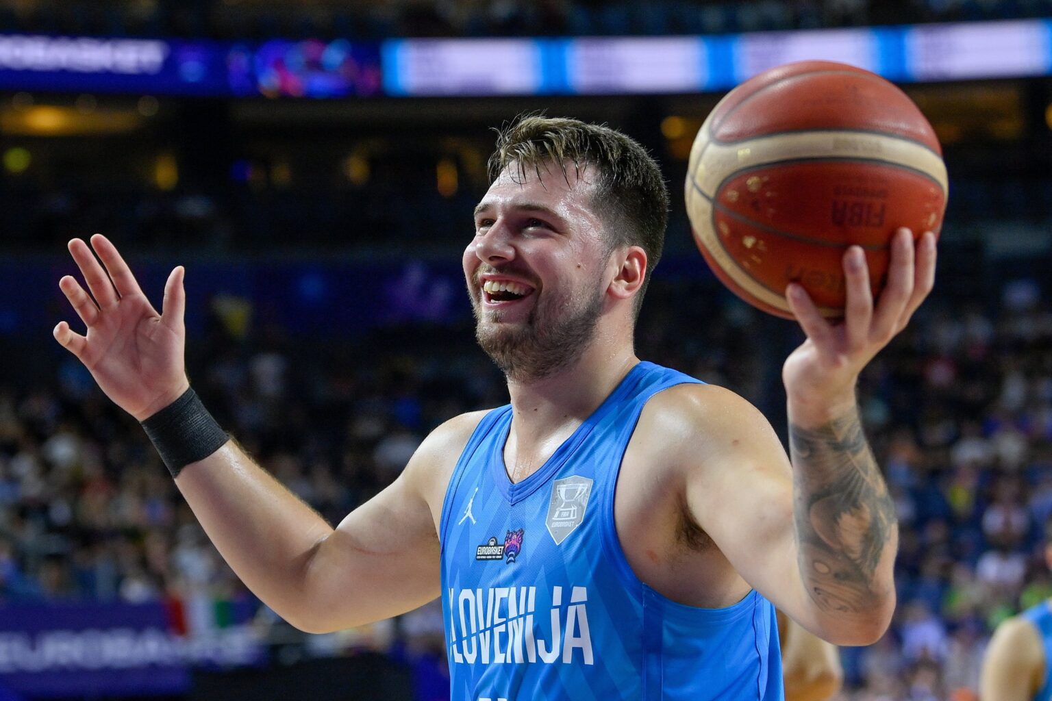 Dončić prek sodišča zahteva vrnitev hčera v ZDA