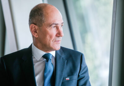 Janez Janša: Nismo šli mi v Dražgoše – Golob je prišel k maši za domovino