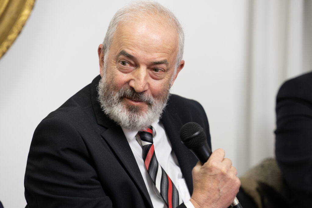 Omerza opozarja: Jeglič bi bil lahko “prestreljen” z ruskimi obveščevalci