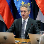 Robert Golob, vlada