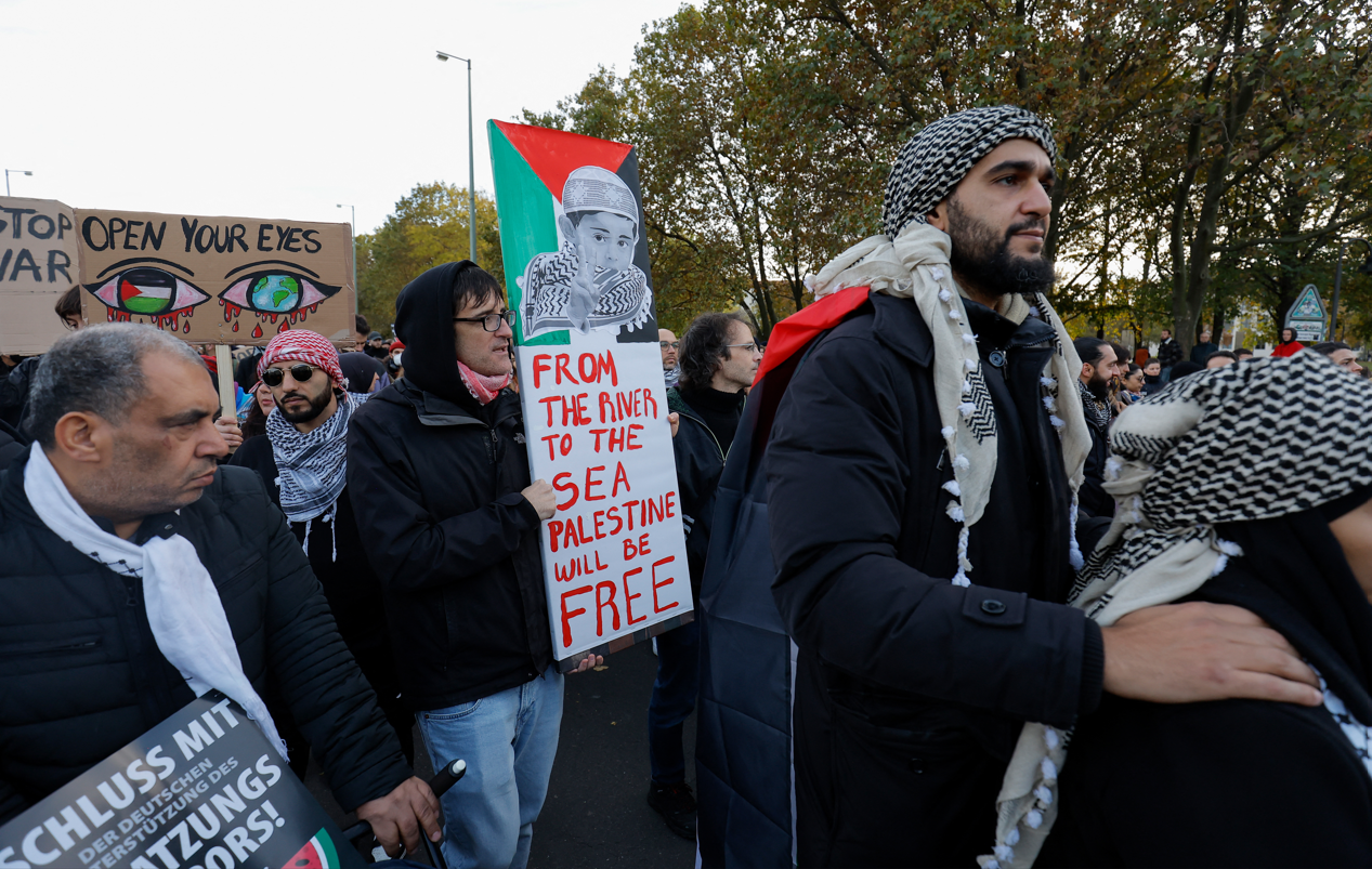 Deutschland verbietet palästinensischen Slogan zur Auslöschung des Staates Israel