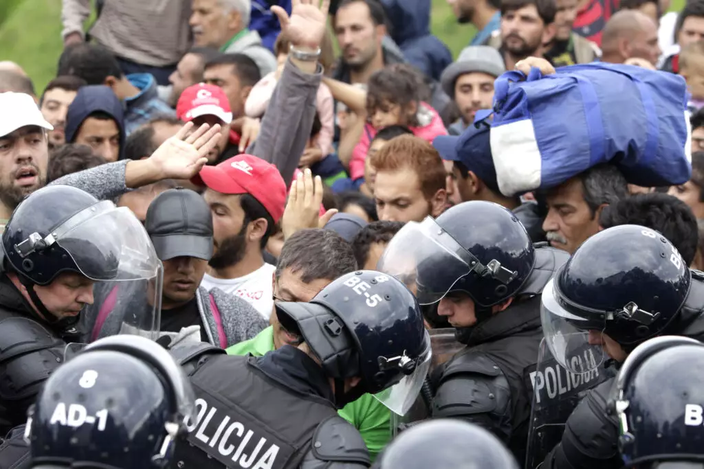 Kakšen porast migracij v zadnjih mesecih Golobove vlade
