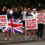 Far-right protest outside a hotel housing migrants in Aldershot