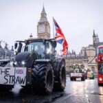 protest kmetov velika britanija london