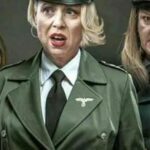 Naslovnica Demokracije, Urška Klakočar Zupančič. Lena Grgurevič, Tamara Vonta, nacistke, gestapovke, Živela Svoboda!, Sieg Heil, Gibanje Svoboda, nacizem