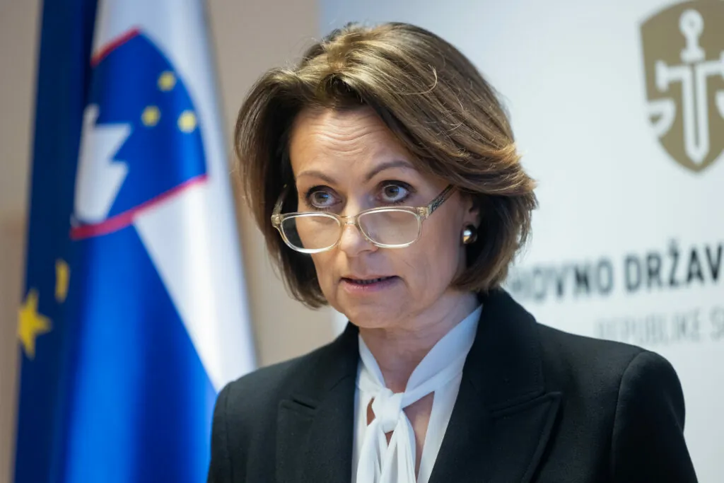 Poznavalci razmer v pravosodju: Katarina Bergant bi morala prevzeti objektivno odgovornost in odstopiti