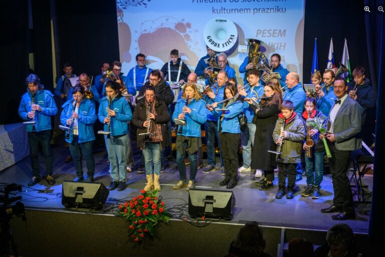 V Ambrusu v znamenju Jurčičevih nagrajencev, zborovskega petja in poezije