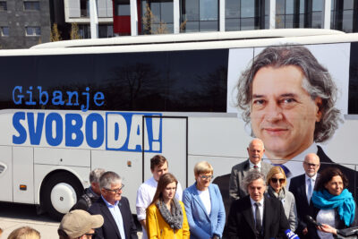 Se bo državno plačana promocija “uspehov” vlade izkazala za fiasko, ki ga je doživela Cerarjeva vlada?