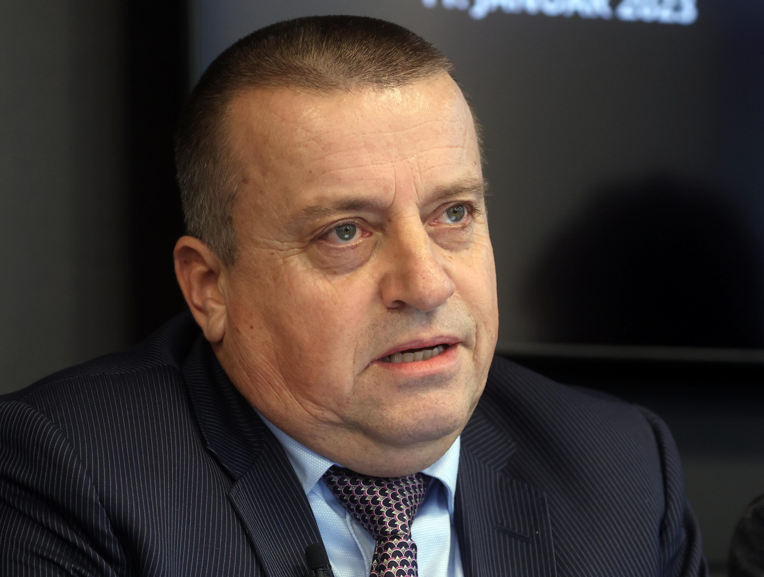 Brez socialnega dialoga: Golobova vlada potrdila Zakon o udeležbi delavcev mimo ESS