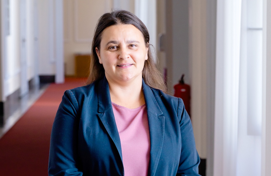 Poslanka Suzana Lep Šimenko opozarja na kršitve volilne pravice Slovencev v tujini