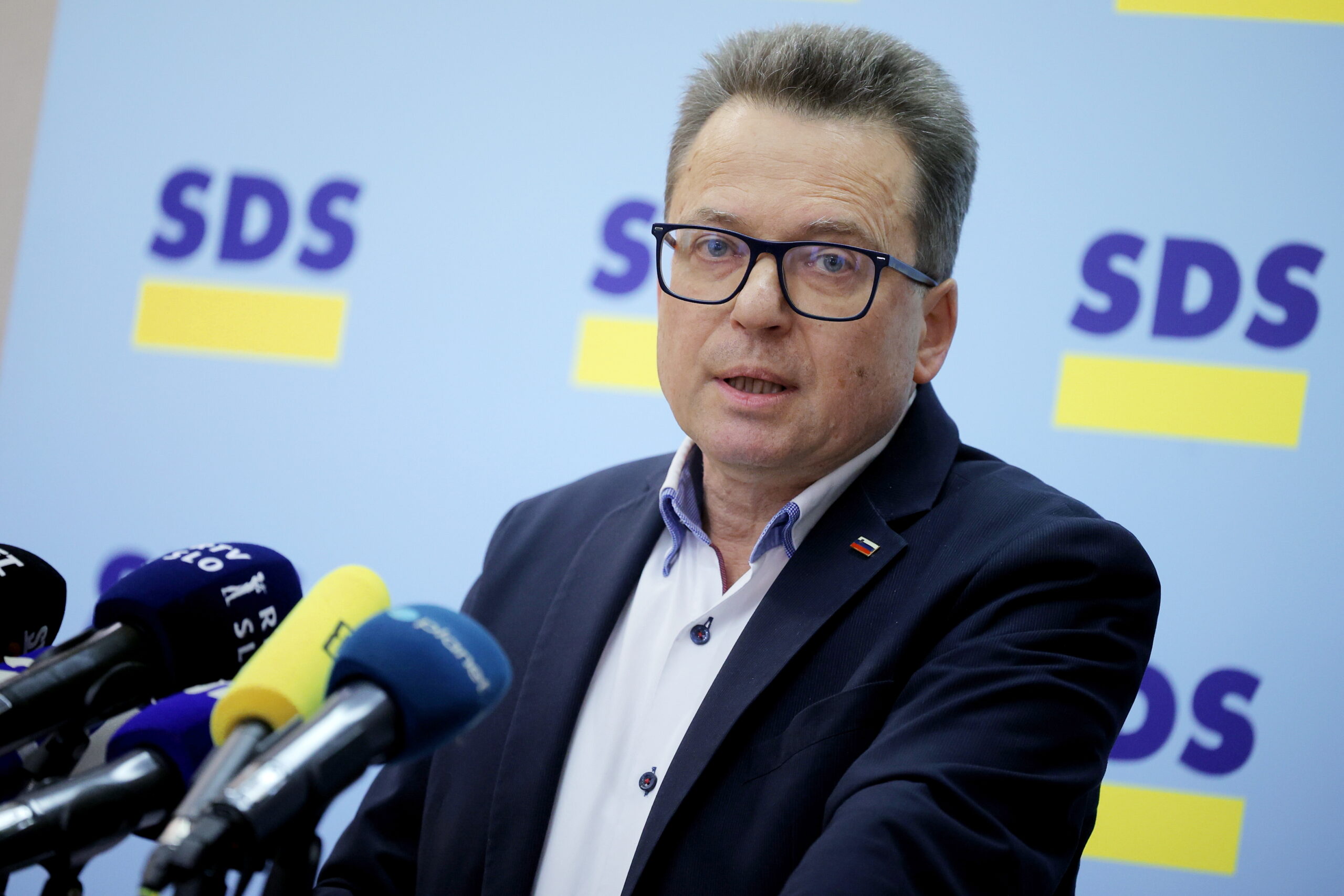 Novi sistem DSO: Normalna vlada bi to uredila v enem dnevu ali največ v mesecu dni, a mi normalne vlade nimamo