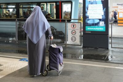 Evropa: Kar 40 od 50 milijonov muslimanov je na sociali?!