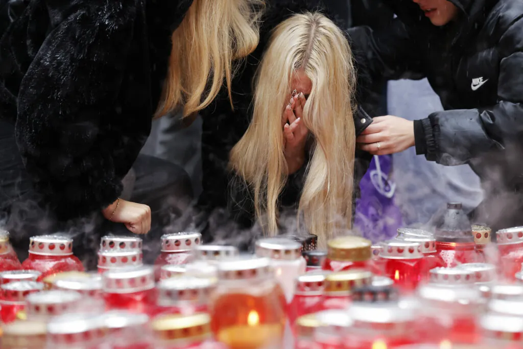 Leto dni po smrti Aleša Šutarja: cena neukrepanja Golobove vlade