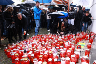 Pogojne kazni in družbeno koristno delo za romske napade s sekiro – odstopiti mora tudi vrh sodne oblasti!