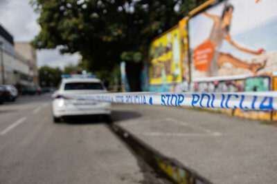 Zagreb: redovnico naj bi med vzklikanjem “Allahu akbar” zabodel migrant