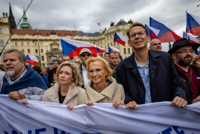 Češka levica pod pritiskom: zaradi poveličevanja komunizma jim grozi sodni pregon