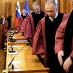 ustavno sodišče sodniki