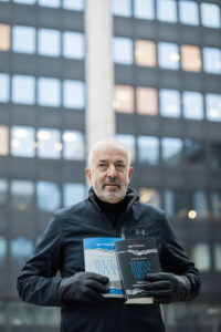 [Intervju] Igor Omerza: “Gre za šokantno trilogijo o Delu in Udbi”